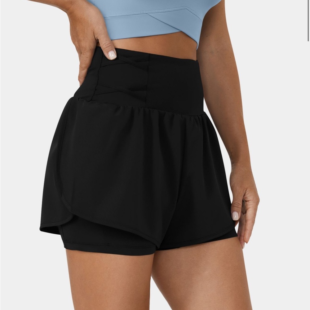 HALARA - NWT High Waisted Side Pocket 2-in-1 Casual Shorts (Size XL)